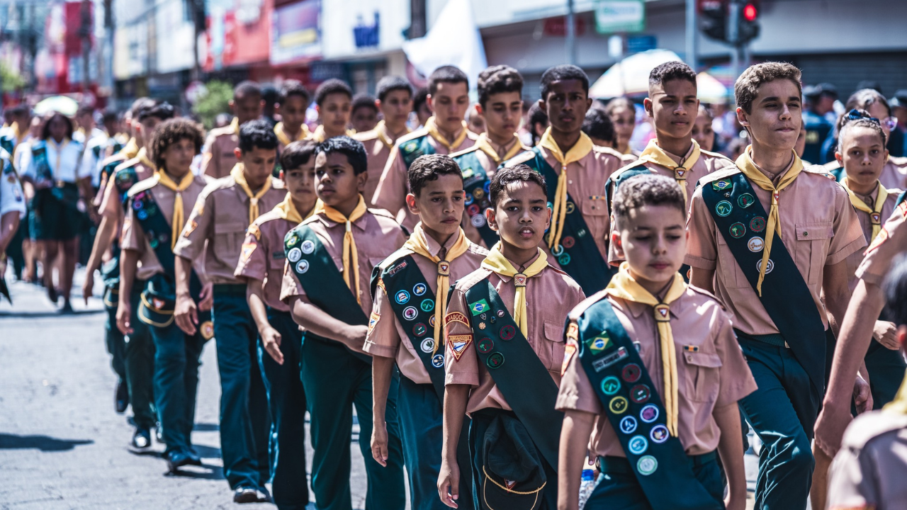 Clube de Desbravadores da Igreja Adventista celebrará o Dia do Desbravador na Praça da Apoteose, no Rio.