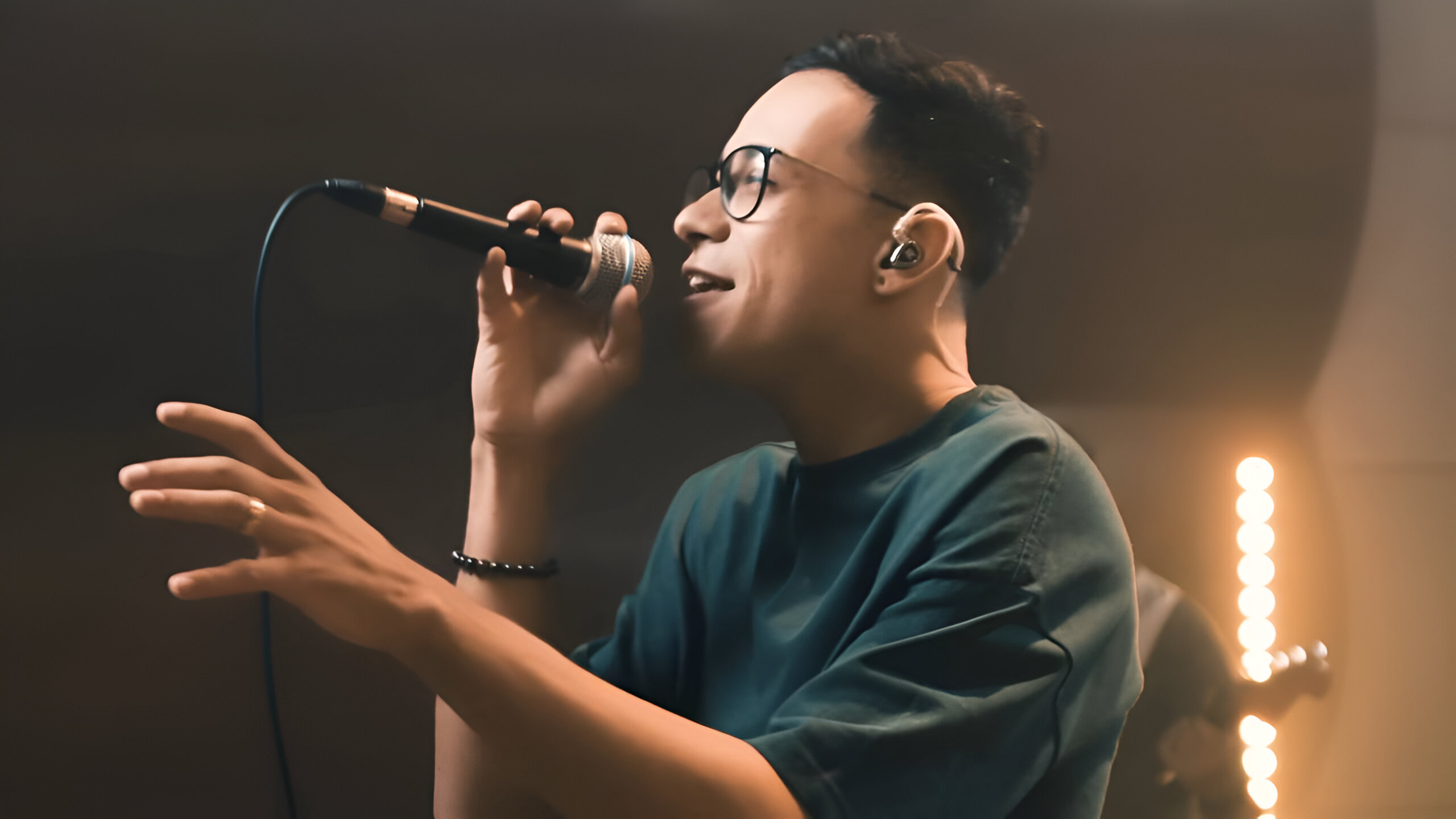 Ricarlo Rocha lança “Como Será o Amanhã” pela Flame Music: uma canção de entrega e confiança em Deus