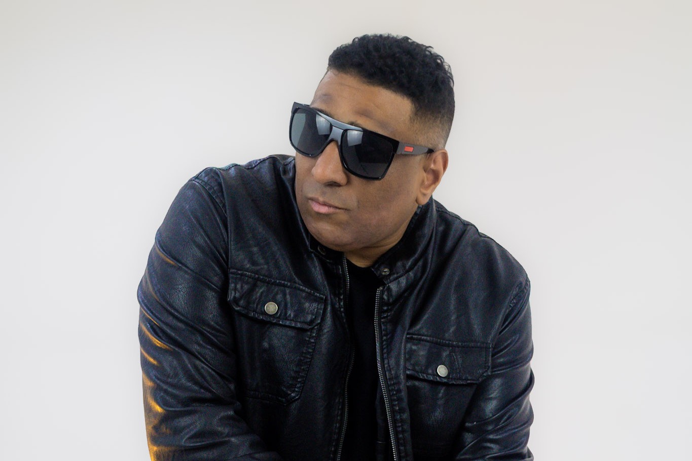 O cantor André Quelhas. Foto: Divulgação.