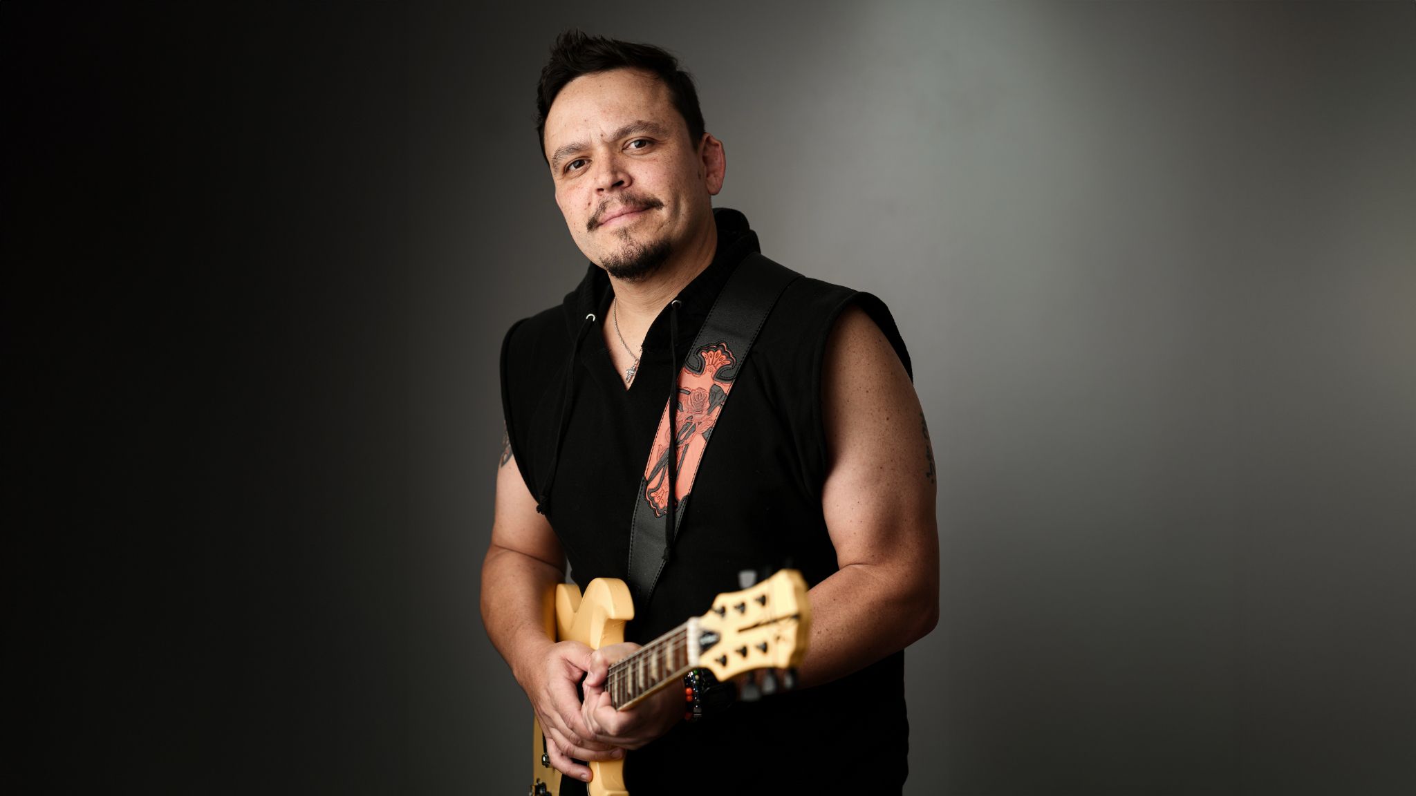 O cantor Dadai. Foto: Divulgação.